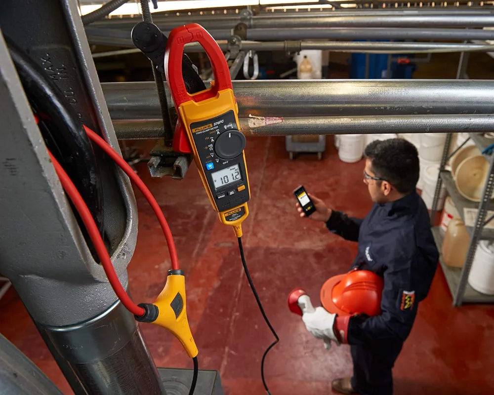 Fluke 376FC AC/DC Clamp Meter with iFlex For Industrial/Commercial Electricians, VFD Low Pass Filter For Accurate Measurements, Inrush Measurements, Bluetooth Connectivity For Remote Measurements