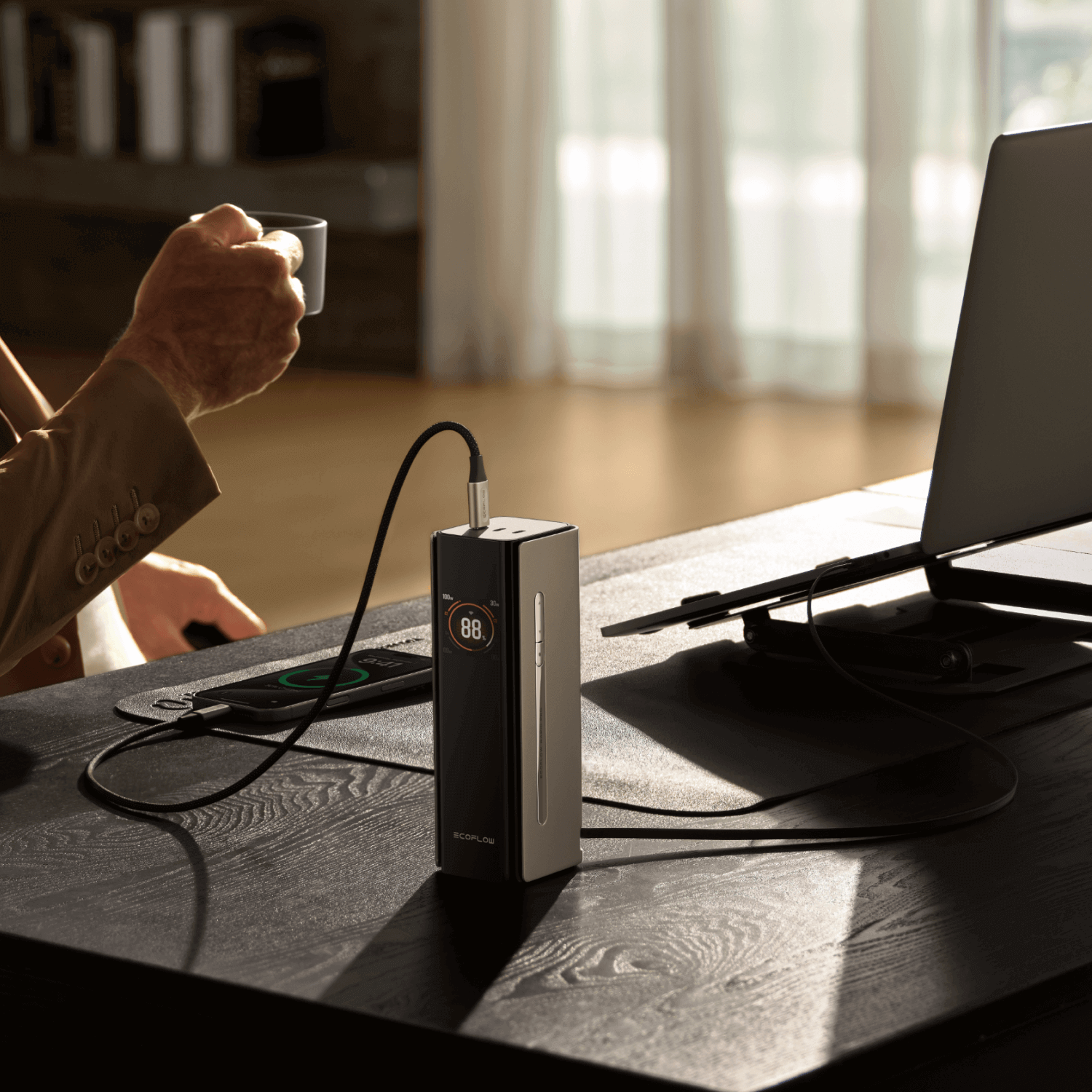 Banco de energía EcoFlow RAPID Pro (27 650 mAh, 300 W, cable integrado de 140 W)